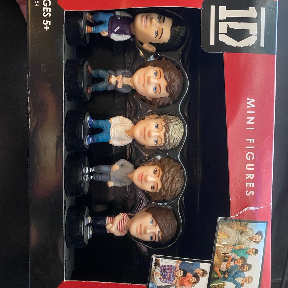 One direction mini figures